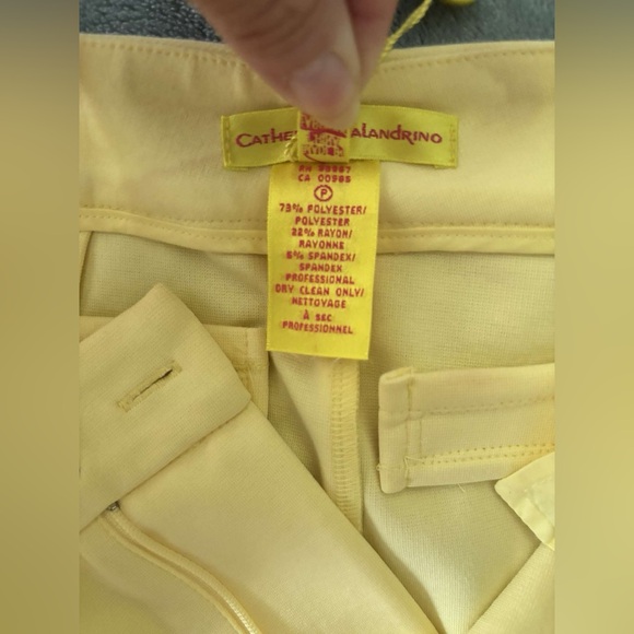 NWT Catherine Malandrino Yellow Shorts - Picture 5 of 7